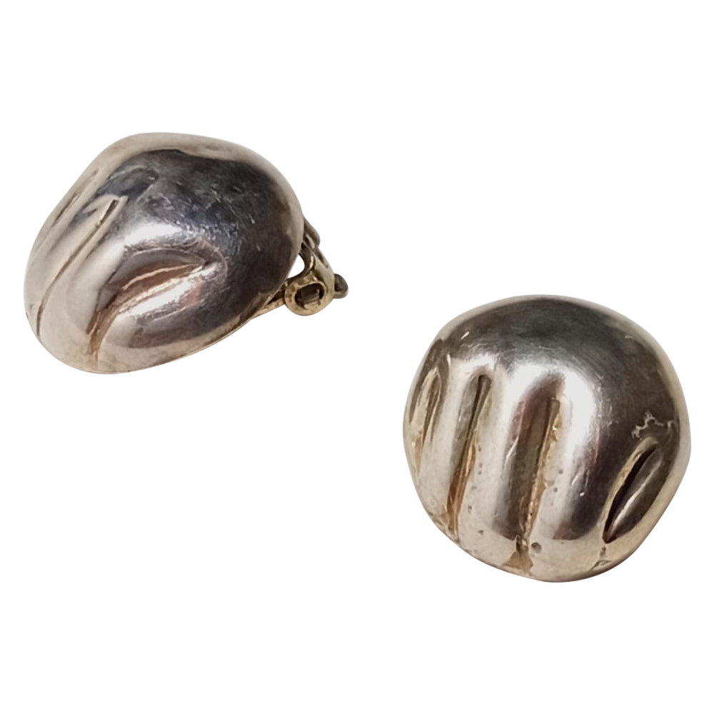 Pendientes con forma de mano
