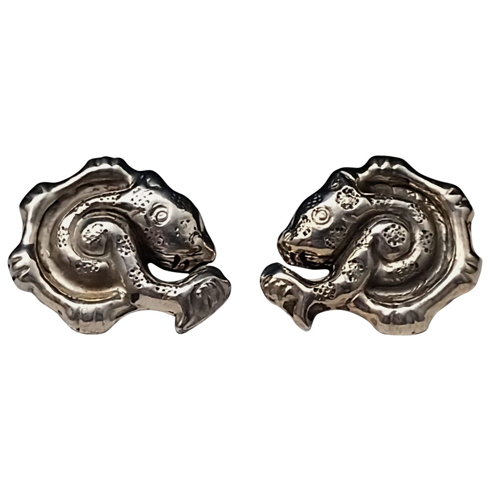 Pendientes de jaguar