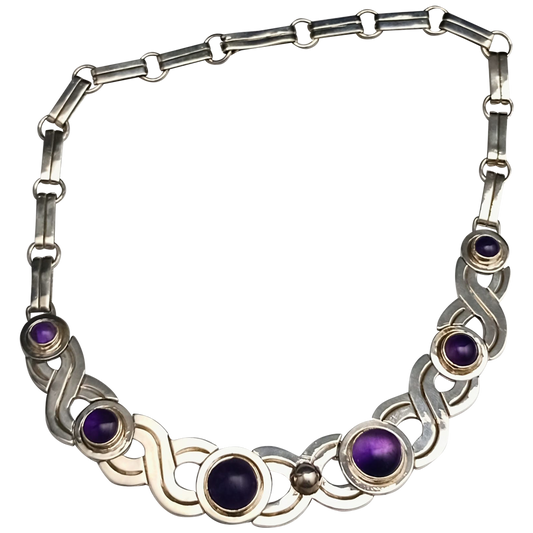 Collar de amatista enlazada