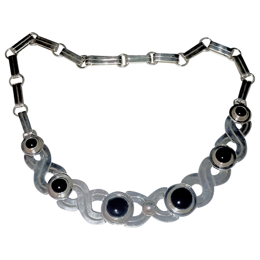 Collar de ónix enlazado
