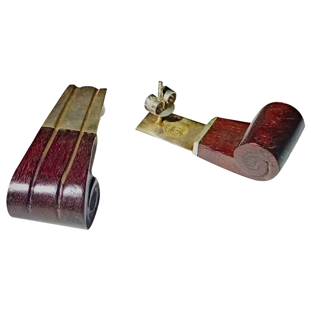 Pendientes de madera con forma de silbato