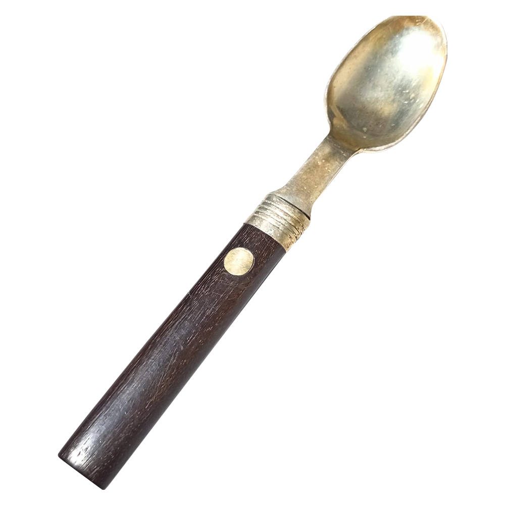 Cuchara con mango de madera 4