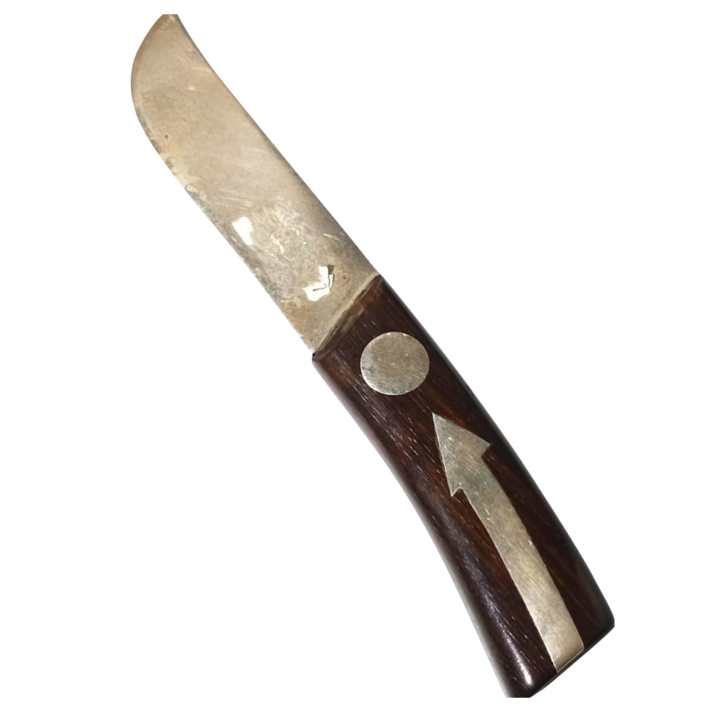 Cuchillo con mango de madera 5