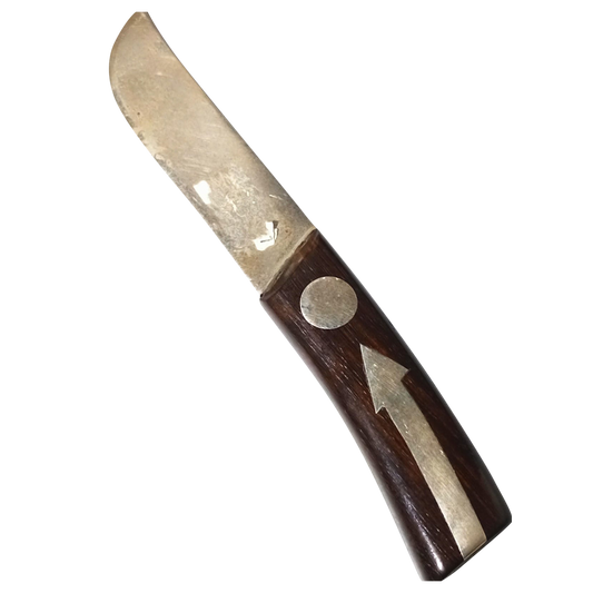 Cuchillo con mango de madera 5
