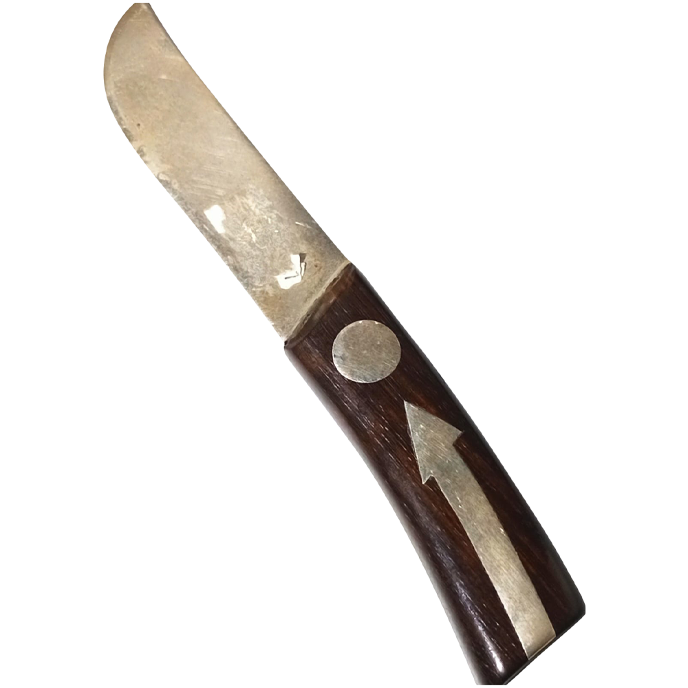 Cuchillo con mango de madera 1