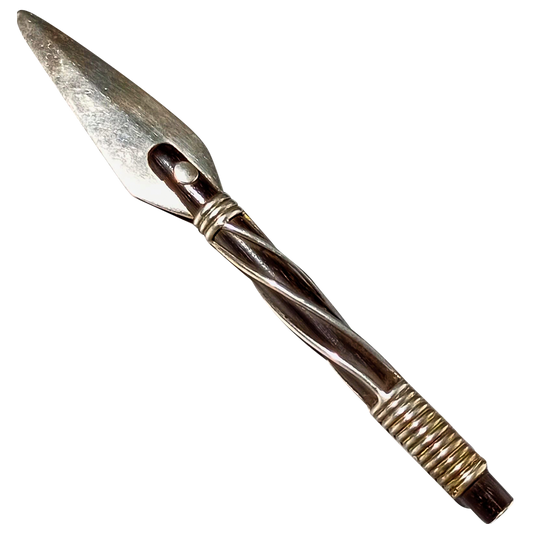 Cuchillo con mango de madera 2